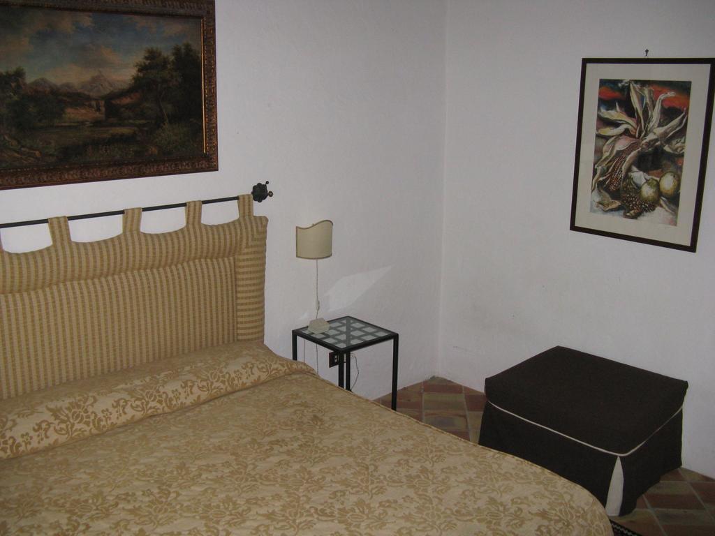 Crapa Licca Ventimiglia di Sicilia Quarto foto