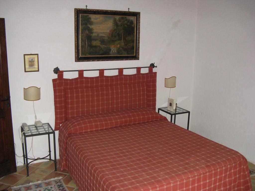 Crapa Licca Ventimiglia di Sicilia Quarto foto