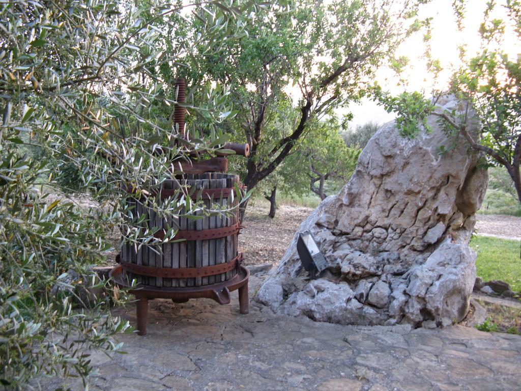 Crapa Licca Ventimiglia di Sicilia Exterior foto