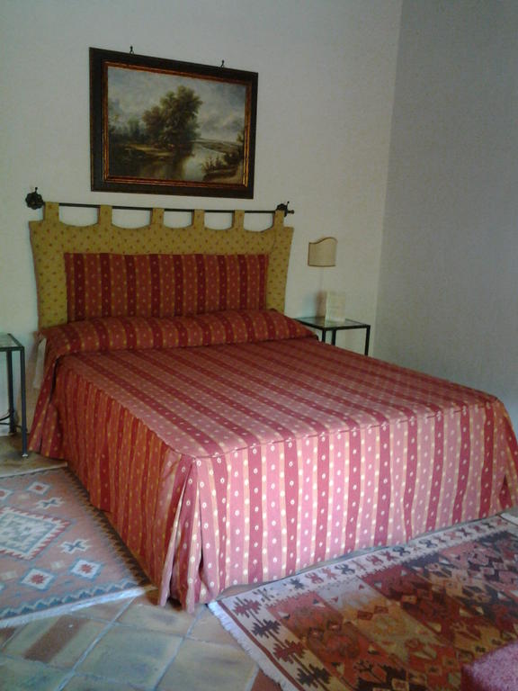 Crapa Licca Ventimiglia di Sicilia Quarto foto